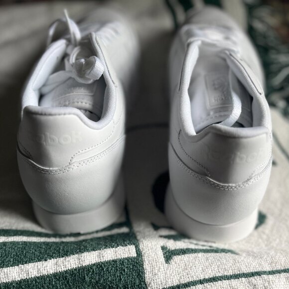 Reebok Men's Size 12 Classics White Leather - new in box! - Picture 5 of 6